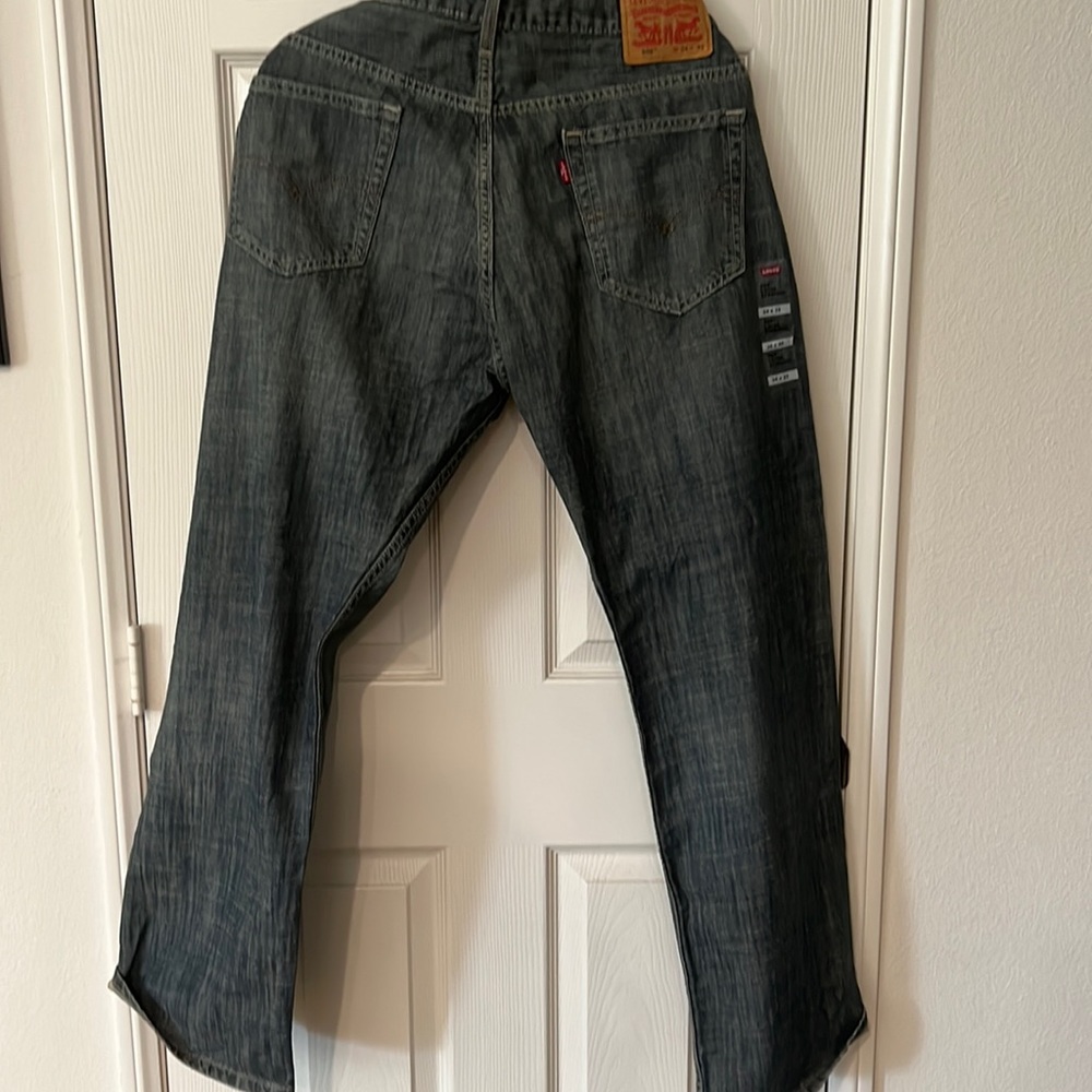 Levi men’s 569 loose straight 34 x 32 brand new with tags